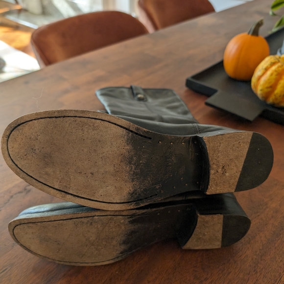 Frye tall black Melissa button leather boots side 8.5 - Picture 6 of 6